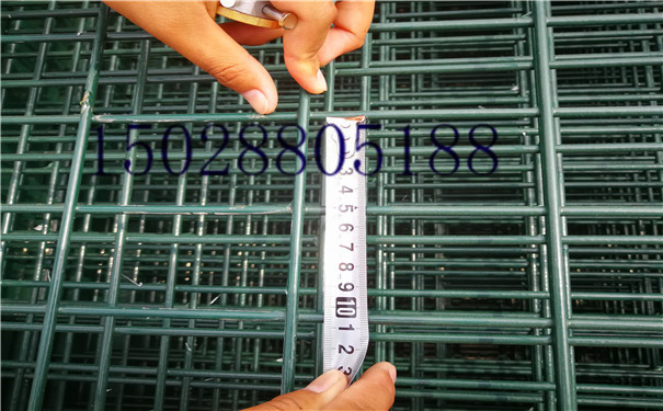 铁路护栏网
